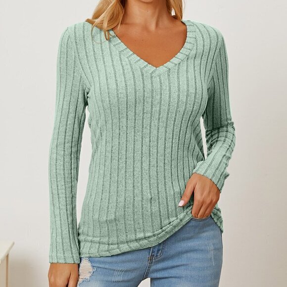 Ribbed V Neck Long Sleeve NWT - Picture 1 of 3